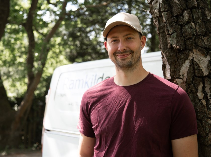 Porträtt av Thomas Ramkilde, grundare av Ramkilde Golvservice